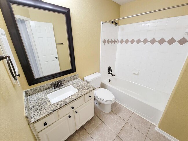 Building Photo - 21123 Amber Crossing Dr