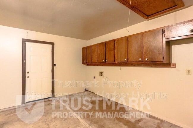 Building Photo - 1230 Preswick Cir