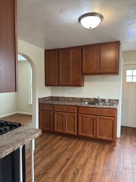 Kitchen - 5921 5th Ave
