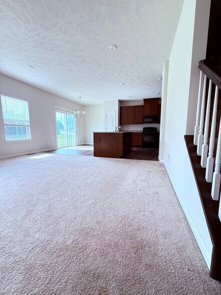 Building Photo - 3383 Jackson Park Dr NW