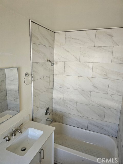 Building Photo - 10527 Pace Ave