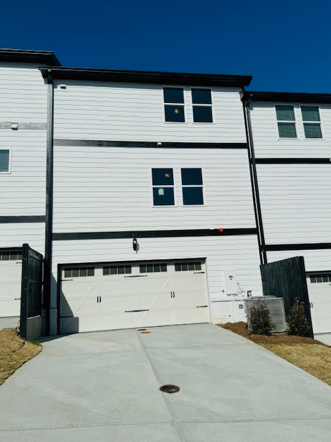 Building Photo - 1041 Knoxboro Ln