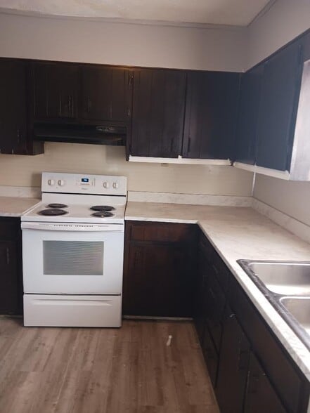 Building Photo - 1327 Woodstone Ter