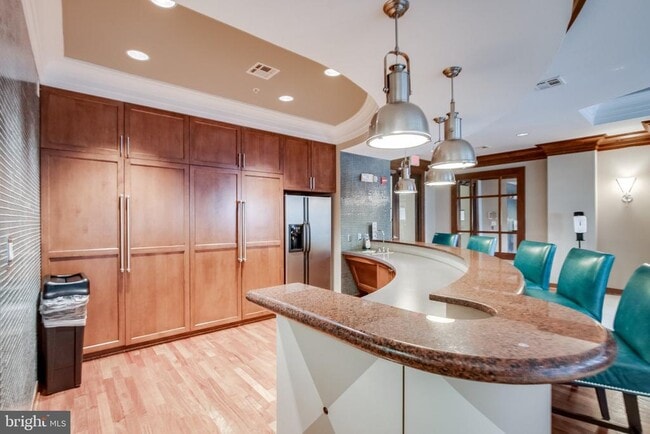 Building Photo - 12000 Market St