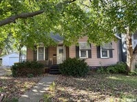 Building Photo - Charming 2-Bedroom Home with Garage and Covered Porch!