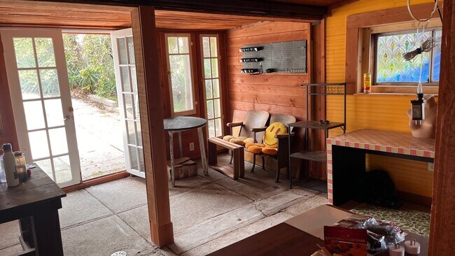 Building Photo - 1472 Silverwood Dr