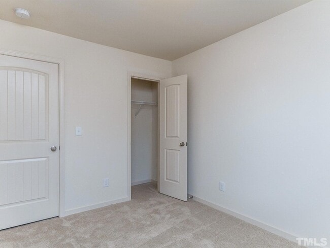 Building Photo - 882 Saratoga Dr