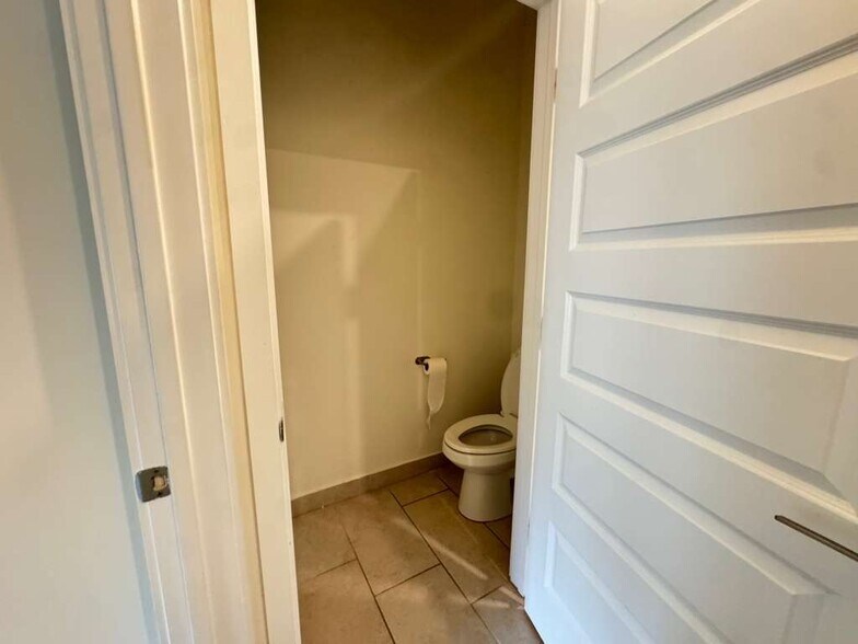 Building Photo - 8311 NW 49th St