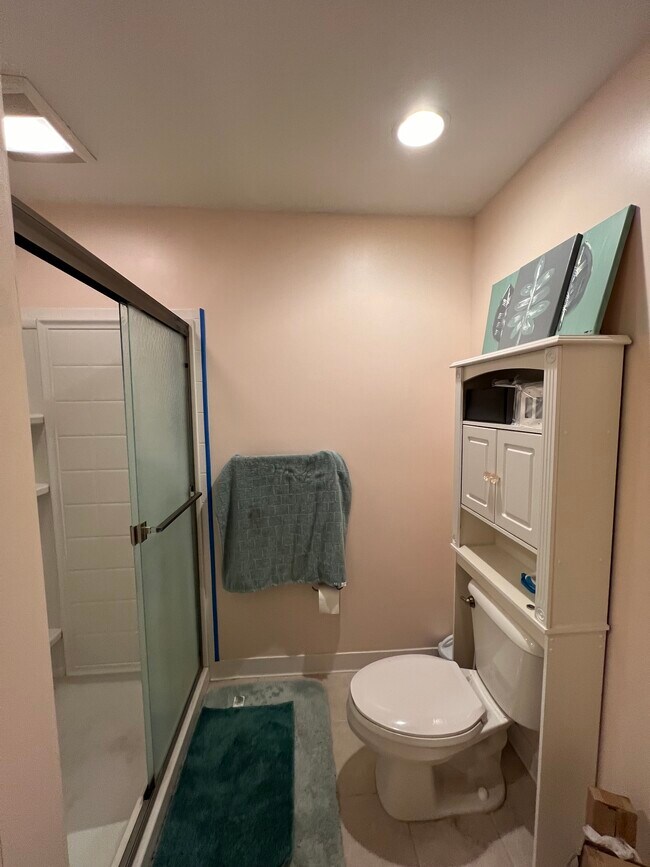 Building Photo - 10767 Fallsington Ct