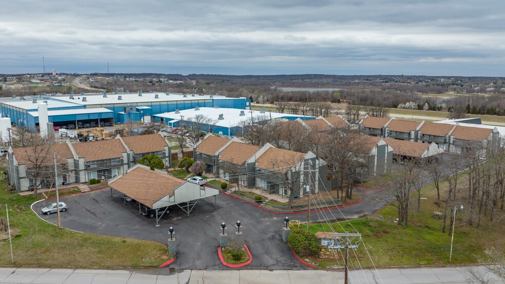 Building Photo - Keystone Townhomes