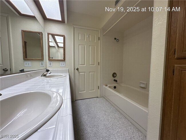 Building Photo - 398 Decareo Ct