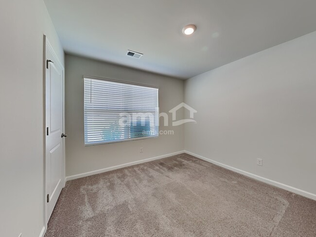Building Photo - 118 Tobago Cir