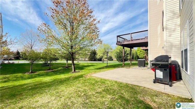 Building Photo - 8495 Putnam Ct