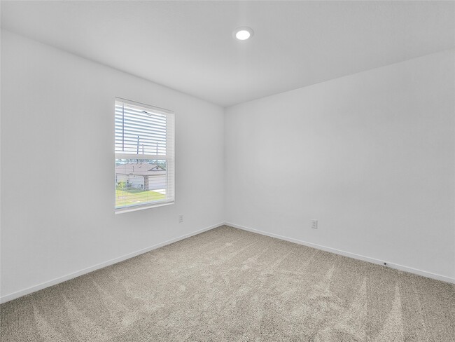 Building Photo - 273 Douglas Hls Dr