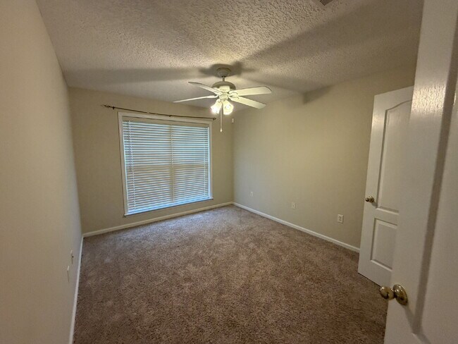 Building Photo - Home for Rent