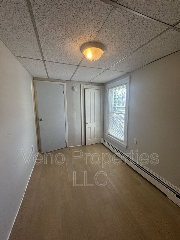 Building Photo - 129 N 3rd Ave