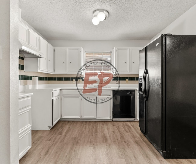 Building Photo - 1727 Ramada Dr