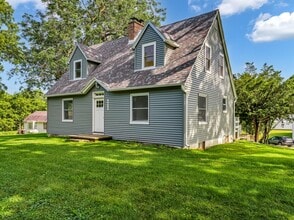 Building Photo - W4015 Black Point Rd