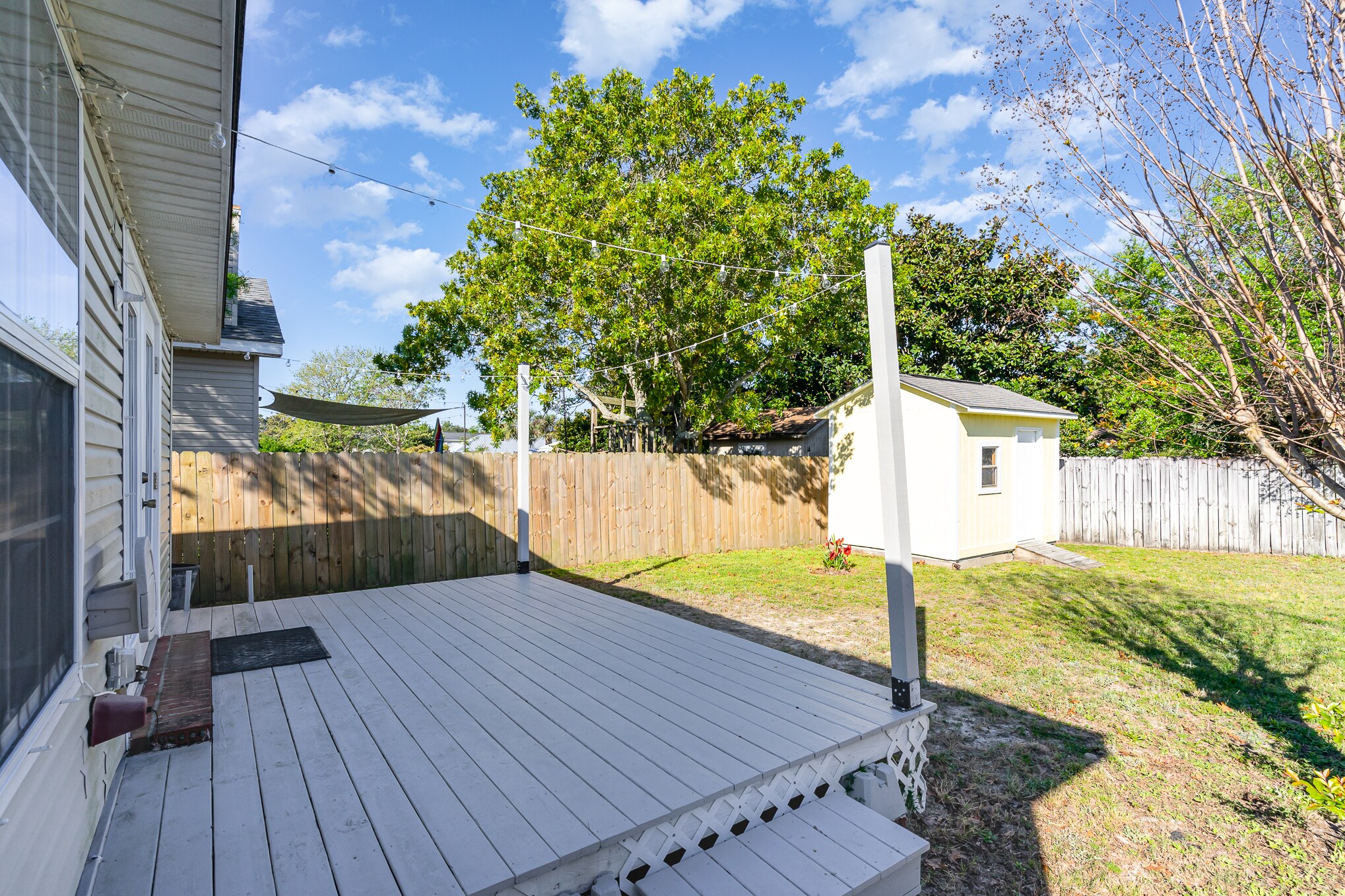 Building Photo - 6464 Starfish Cv