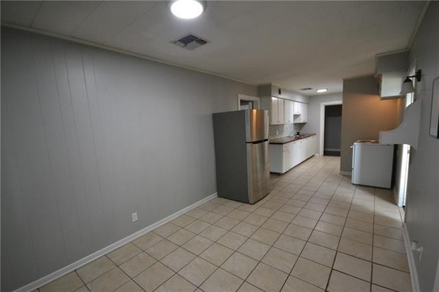 Building Photo - 118 Easy St