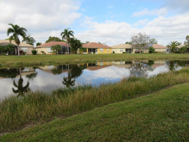 Building Photo - 589 Waverly Cir
