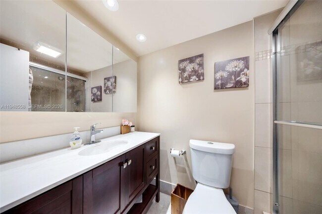 Building Photo - 230 174th St