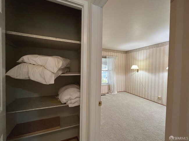 Building Photo - 1032 Everglades Dr