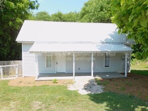Building Photo - 164 Riverside Dr