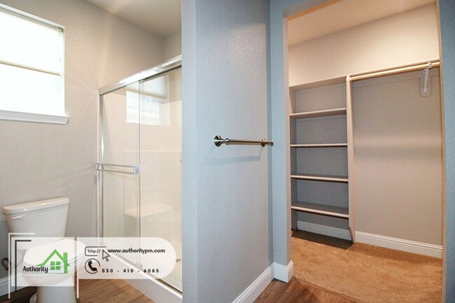 Building Photo - 867 Congaree Ln
