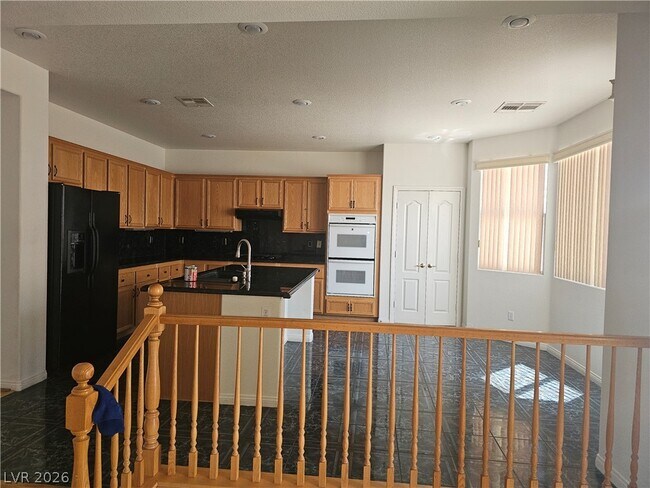 Building Photo - 8075 Lapis Harbor Ave