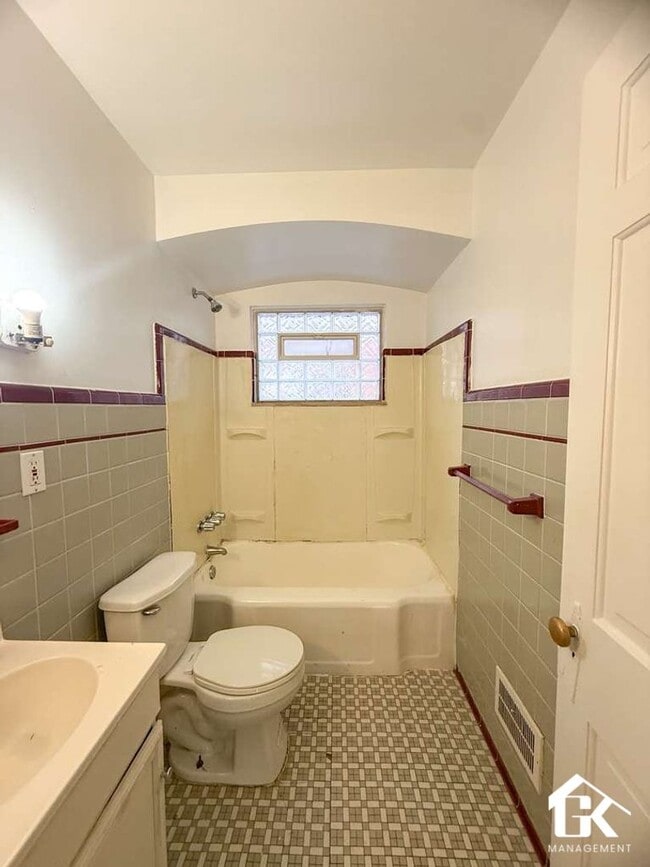 Building Photo - 13581 Penrod St