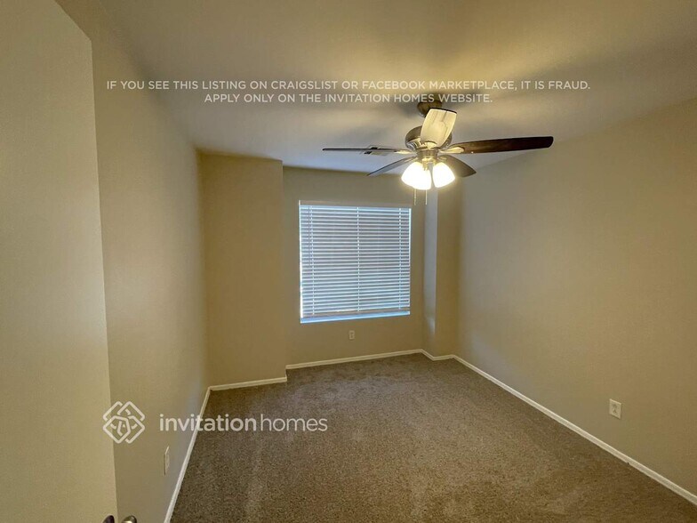 Building Photo - 23949 W Antelope Trail