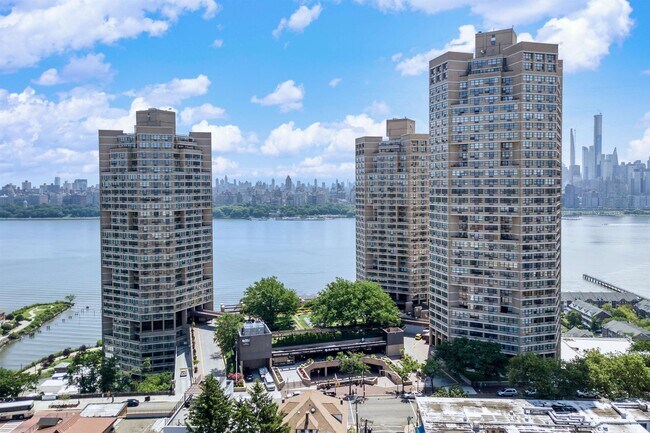 Building Photo - 7000 JFK Blvd E