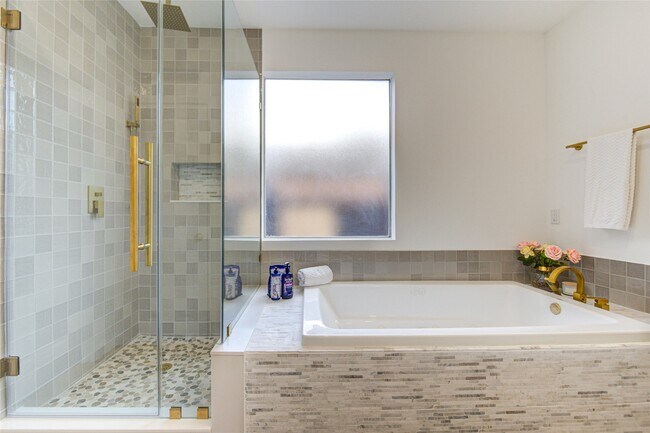 Building Photo - 1815 Chessgate Ct