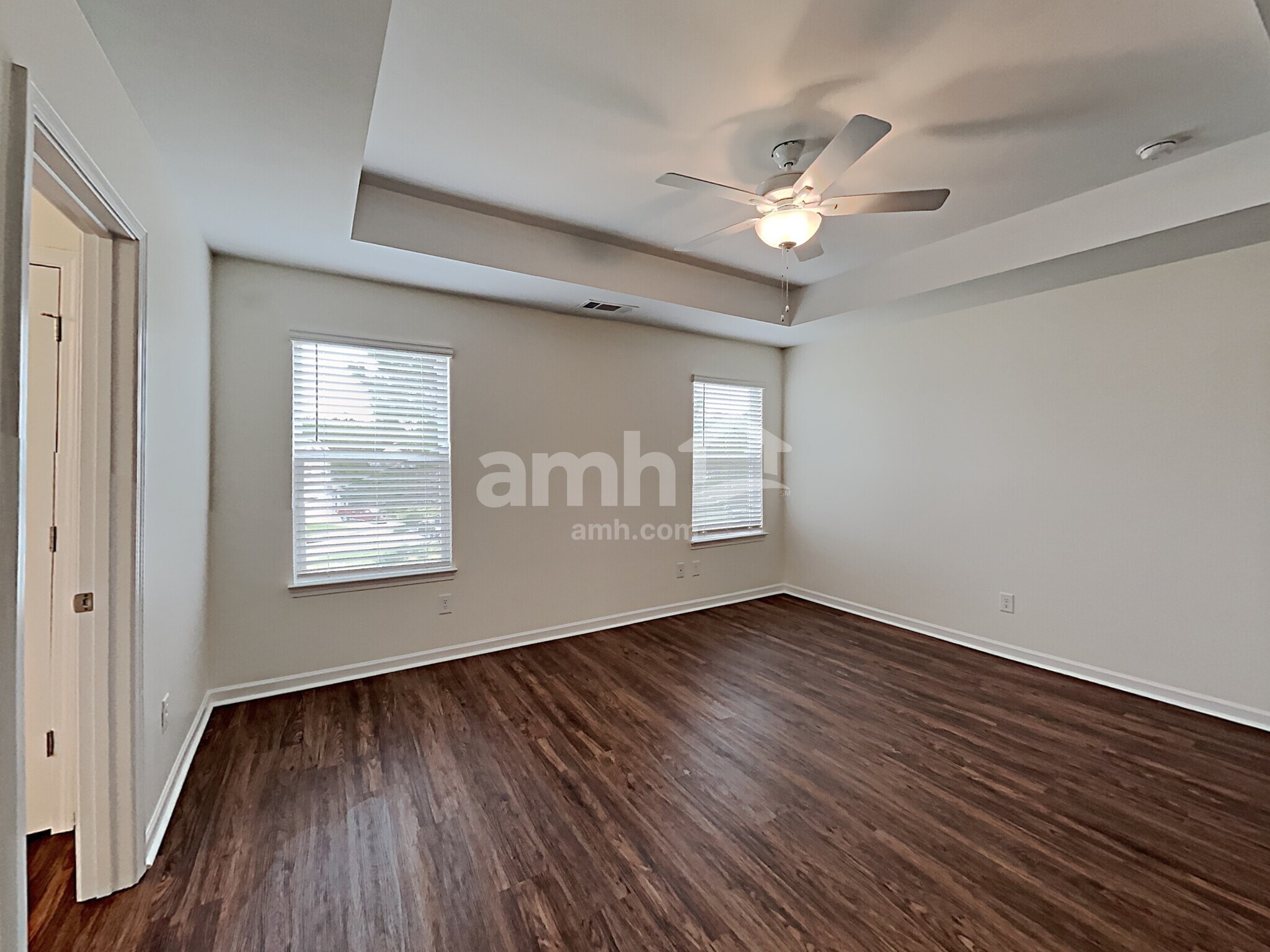 Building Photo - 288 Camp dr