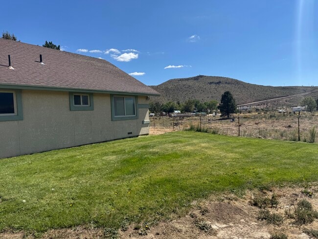 Building Photo - 15797 Fawn Ln