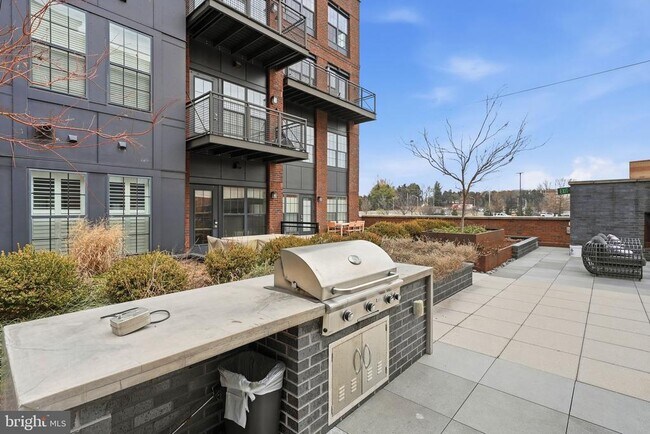 Building Photo - 502 Diamondback Dr
