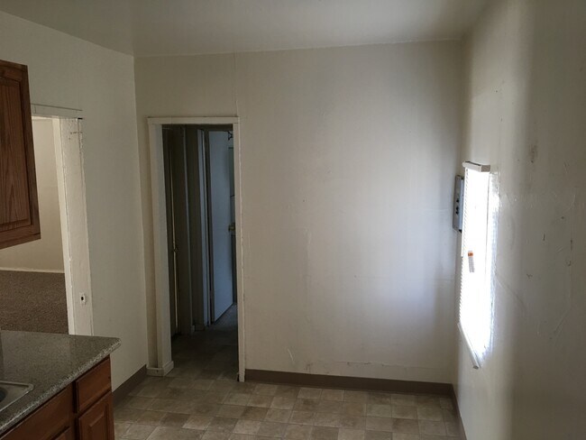 Building Photo - duplex