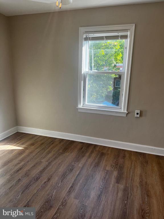 Building Photo - 8507 Flower Ave