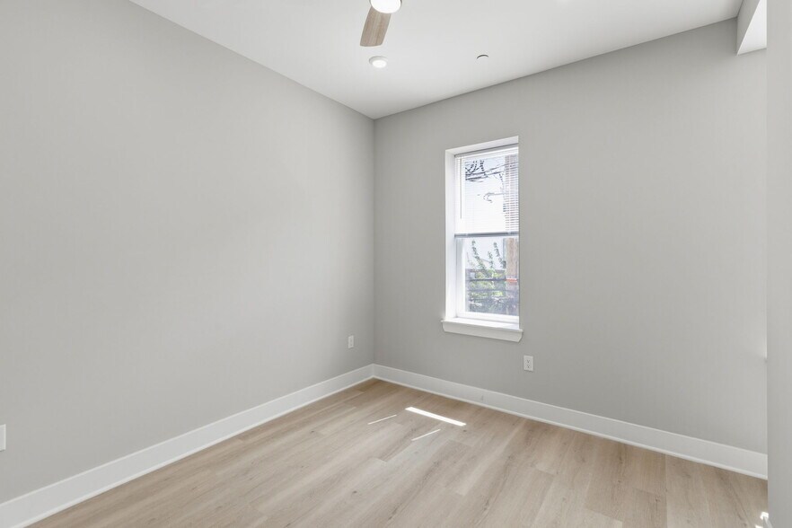 Building Photo - 856 N 19th St