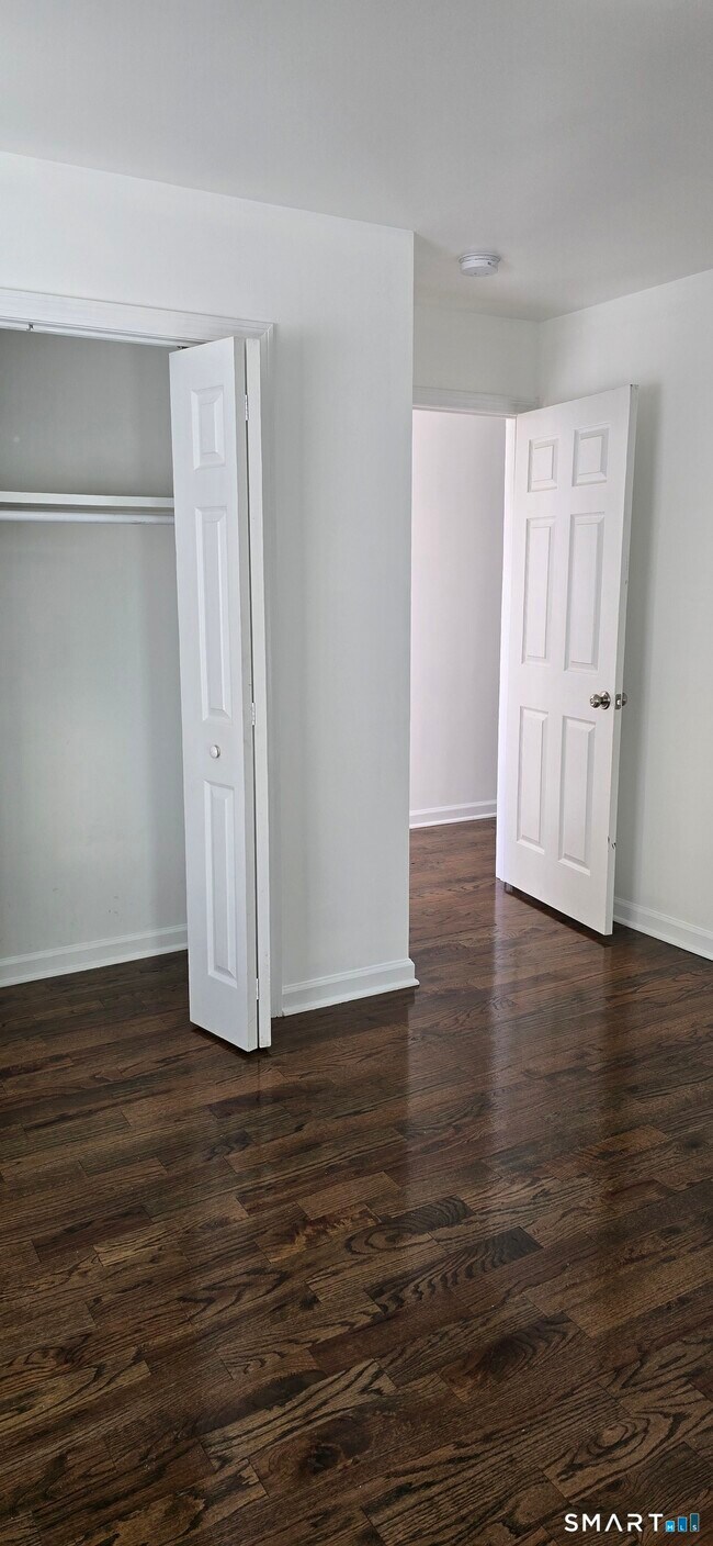 Building Photo - 99 Johnson St