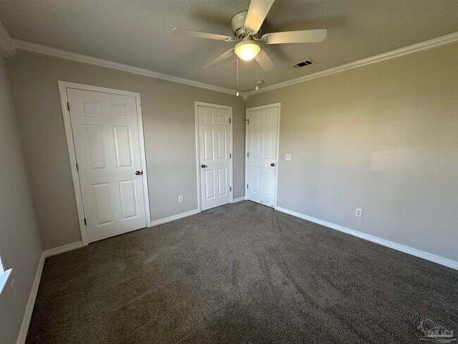 Building Photo - 9137 Daytona Dr