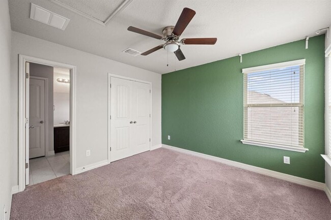 Building Photo - 3537 Hurricane Trl