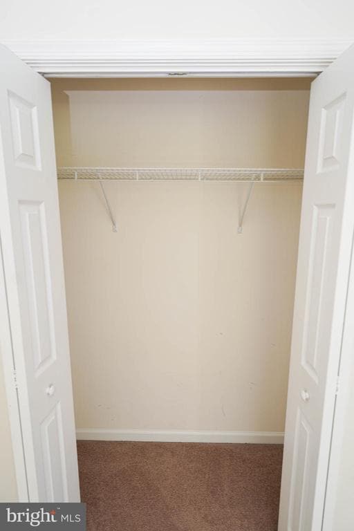 Building Photo - 403 Parkview Ct