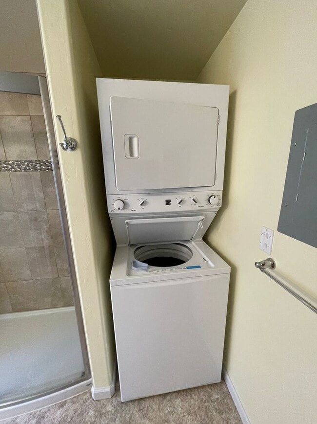 Building Photo - Charming Newly Remodeled 1-Bedroom ADU in ...