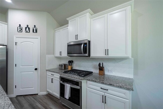 Building Photo - 31302 Raleigh Creek Dr