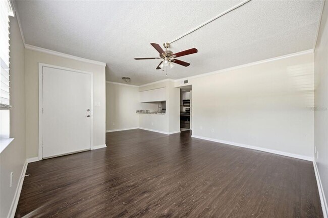 Building Photo - 3102 W Horatio St