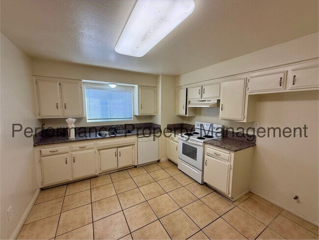 Building Photo - 1108 McDonald Way
