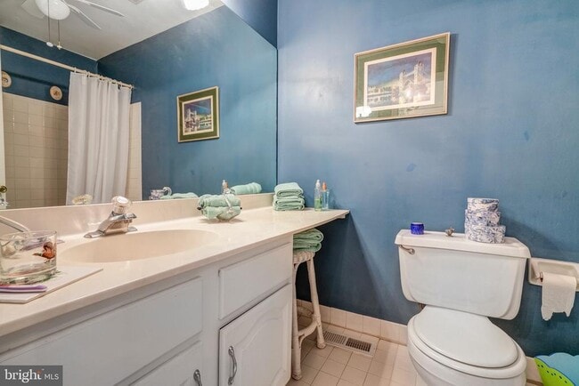 Building Photo - 71 Amity Dr