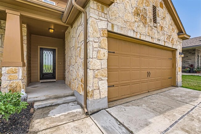 Building Photo - 2330 Blake Way